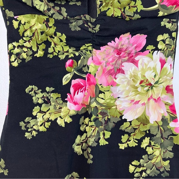 Bernie Dexter Ruby 50s Pencil Dress in Black Floral Dark Tea Room Print XS - Picture 4 of 12